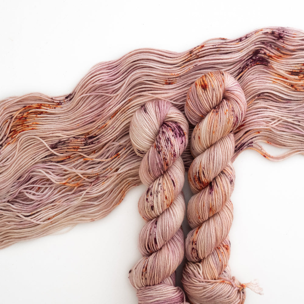 Antique Rose | Classic DK