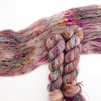 Scattered Petals | Classic Sock