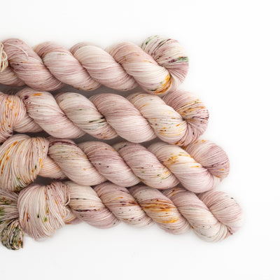 Apple Blossom | Merino Fingering | Misfit
