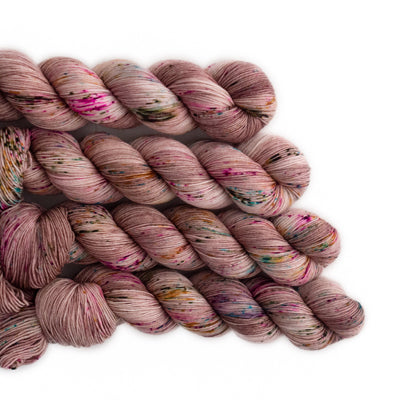 Scattered Petals | Merino Fingering