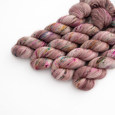 Scattered Petals | Merino Fingering